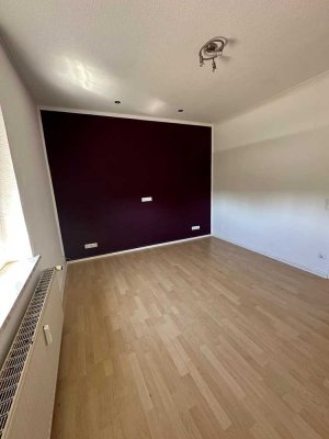 ** 2-Zimmer-Wohnung im Altbau **