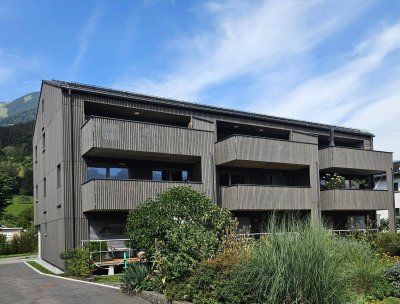 Stilvolle Neubau 3-Zimmer Wohnung mit Balkon und Tiefgarage