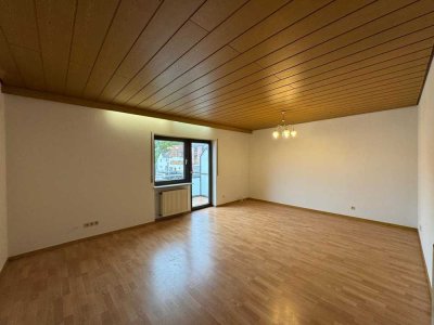 IK| Glan-Münchweiler - Zentrale 3-ZKB-Wohnung mit Balkon in Glan-Münchweiler