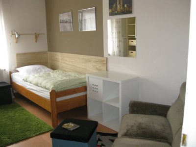 Zimmer möbliert in Gästehaus