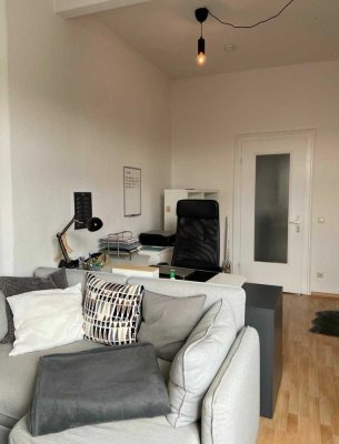 ** LORETTOSTRAßE ** STYLISCHES APARTMENT IM  ALTBAU MITTEN IM TRENDIGEN UNTERBILK **