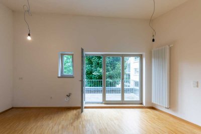 2 ZKB im Hinterhaus - separater Eingang und Ostbalkon