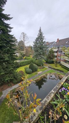 Dellbrück, lichtdurchflutete 4 Zimmer 105,2 qm, Küche, Diele, Bad, WC, Keller, großer Balkon, Loggia