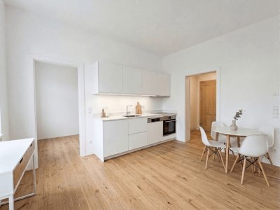 SANIERTE 4-ZI.-WOHNUNG | EINZELGARAGE |EIGENNUTZUNG oder ~ 8,2 % RENDITE!! |PROVISIONSFREI |ZENTRALE LAGE