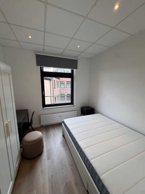 Vollmöbliertes WG-Zimmer in moderner 4er-WG – 580 € pro Zimmer
