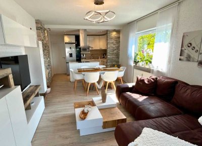 Helle 4-Zimmer-Wohnung in Singen mit Balkon // Möglichkeit zur gewerblichen Nutzung