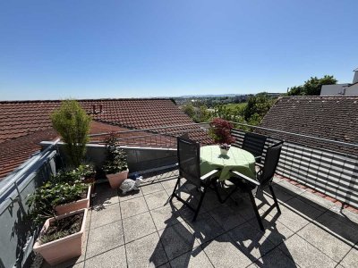 Stilvolle 4,5-Zimmer-Wohnung, geh. Innenausstattung mit Balkon und EBK in Filderstadt-Plattenhardt