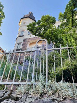 Einzigartige Dachgeschosswohnung mit Stil und Weitblick in Ettlingen