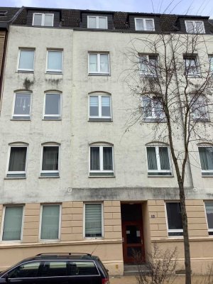 Miet mich: sanierte 2,5-Zimmer-Wohnung