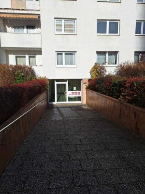Helle 4-Zimmer-Wohnung mit Balkon im 2. OG in Erftstadt, teilrenoviert  maklerfrei