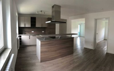 *** Von Privat*** 3 1/2 Zi Wohnung - modernst renoviert