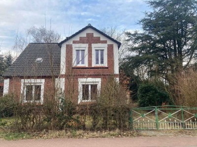 Historisches Einfamilienhaus mit großem Grundstück und viel Gestaltungspotenzial