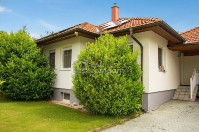 Großartige Gelegenheit - Einfamilienhaus in Schwadorf mit Sauna, Garage und moderner Ausstattung!