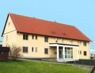 Lichtdurchflutete 3-Zimmer-Wohnung mit Balkon in ruhiger Lage - geförderte Miete - 3 Zimmer