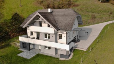Sonniges Ein-/Mehrfamilienhaus mit schönem Seeblick in Bodensdorf am Ossiacher See