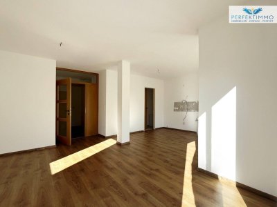 NEUER PREIS! Zentrales 3-Zimmer-Penthouse mit Tiefgaragenplatz