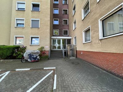 Gepflegte 2-Zimmer-Wohnung mit Stellplatz, Balkon und Fahrstuhl in Salzgitter-Lebenstedt