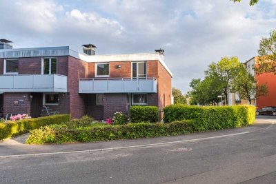 Newly renovated end-terrace house with garden — near Clay Kaserne, Wiesbaden-Bierstadt
