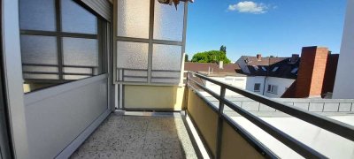 Einzugsbereite helle 2 Zi.-Wohnung in Stadtlage Frankenthal  (Nähe Rathaus)