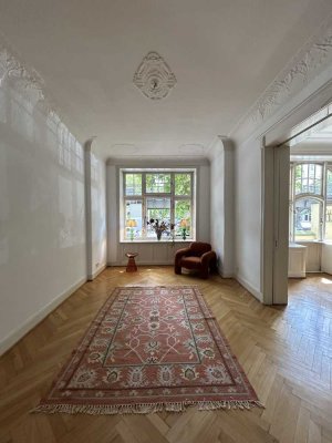 4,5 Zimmern Jugendstil Altbau mit Wasserzugang Harvestehude