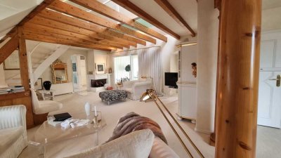 Galeriewohnung für Singles oder Pärchen mit off. Kamin in der Hildener Einkaufsstraße