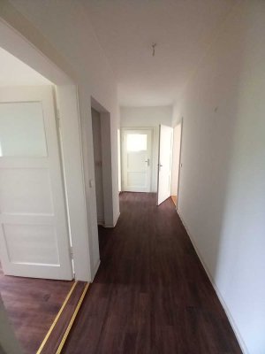 Familienfreundliche 3 Raum Wohnung :-)