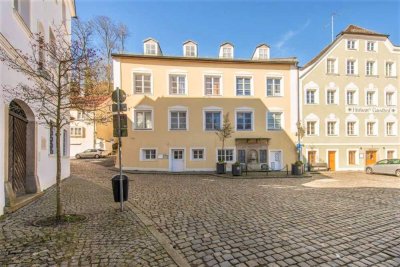 Historischer Wohntraum: 3-Zimmer-Wohnung - repräsentativ und flexibel nutzbar in Passau (Hals)