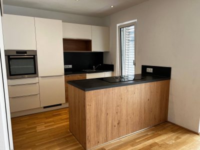 2-Zimmer-Erdgeschosswohnung in Oberhofen am Irrsee mit Garten und Carport ab 850 Euro monatlich