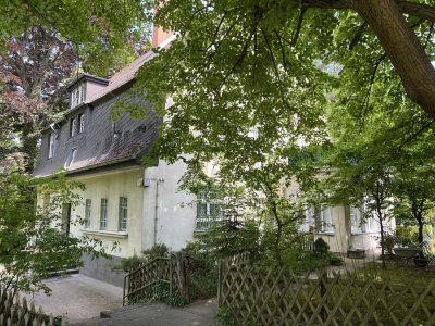 Modernisierte 3-Zimmer -Wohnung mit Wintergarten in Nikolassee