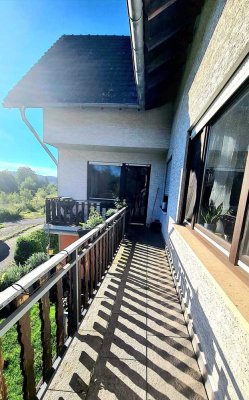 Ulmen - Top Wohnung - 4 Zi. Kü, Bad Balkon Garten ruhige Lage