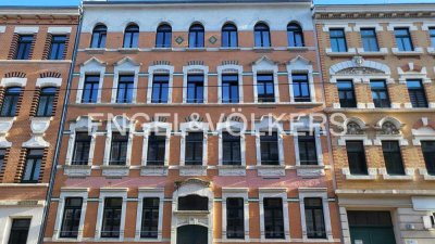 2,5-Zimmer-Wohnung mit Balkon und Einbauküche in Stötteritz