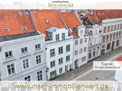 Historisches Stadthaus von 1531 mit zwei stilvoll sanierten Wohneinheiten im Herzen von Lübeck
