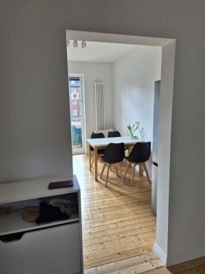 Top 2-Zimmer-Wohnung mit Sonnenbalkon! WG-geignet!