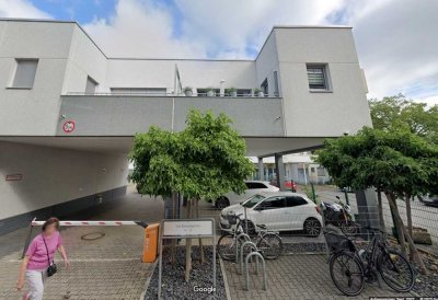 Attraktive und vollst. renovierte 2-Zimmer-Wohnung mit geh. Innenausstattung mit Balkon in Hilden