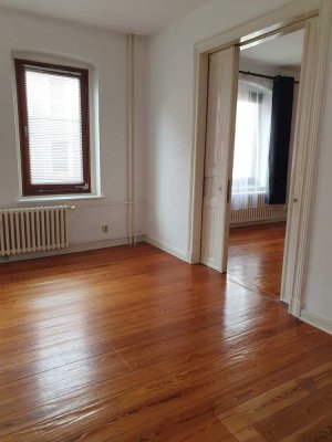 Schöne 3-Zimmer Wohnung mit Balkon v. privat