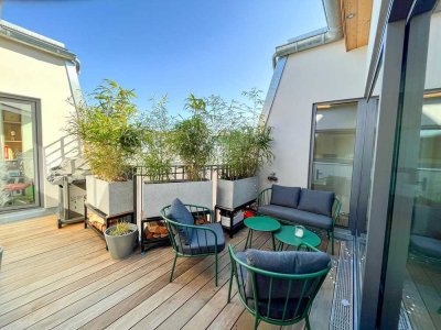Ruhiges Dachgeschoss mit Terrasse & Kamin. Flexibel nutzbar, provisionsfrei
