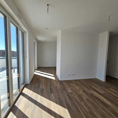 EHRENVEEDEL • Aussergewöhnliches 2 Zimmer Penthouse mit riesiger Dachterrasse (39 qm)