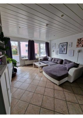 Modernes Wohnen in beliebter Lage – 2 Zimmer mit Balkon