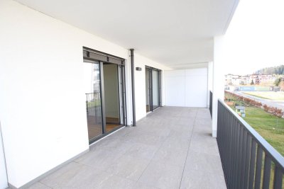 Neue 2 Zi - Wohnung mit Balkon und Tiefgarage in der Feschnigstraße