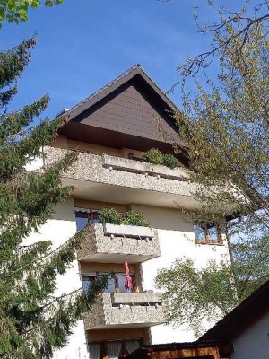 3-Zimmer-DG-Wohnung in Hilzingen mit sehr schönem Ausblick
