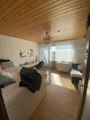 Möblierte 1 Zimmer Wohnung mit Einbauküche für StudentInnen