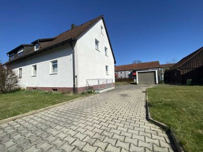 Schnuckelige Doppelhaushälfte mit Garage und Nebengebäude in Altenstadt/WN zu verkaufen!