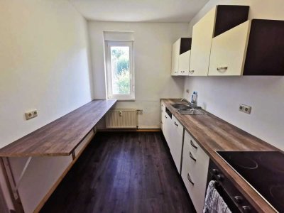 Schöne und sanierte 2-Raum-Hochparterre-Wohnung in Apolda