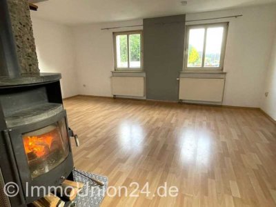 490.000,- für 3 - Fam.- Haus mit freier EG Wohnung in gesuchter Lage von Rückersdorf