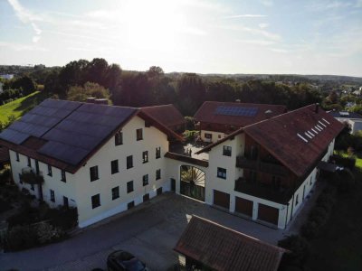 Neuwertige Wohnung mit vier Zimmern und Terrasse  und EBK in Passau