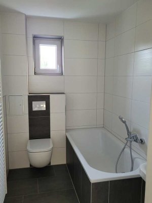 Schick sanierte 2-Raum-Wohnung mit Weitblick