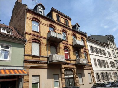 Nerostraße möblierte 2-ZKB Wohnung: zentral, hell, ruhig und Balkon