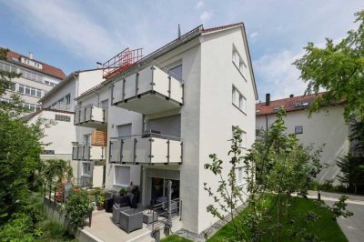 TOP moderne 2 Zimmer Wohnung. EBK, Garten, Terrasse, Stellplatz