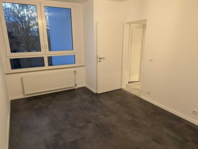 Helle 3,5 Zi Wohnung mit Küche und Balkon - Erstbezug nach Sanierung