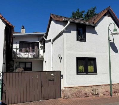 Idyllische Doppelhaushälfte in der schönen Dietzenbacher Altstadt mit tollen Möglichkeiten!